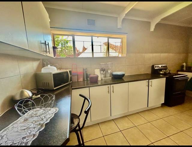 3 BEDROOM HOUSE FOR SALE IN VANDERBIJLPARK CE 2